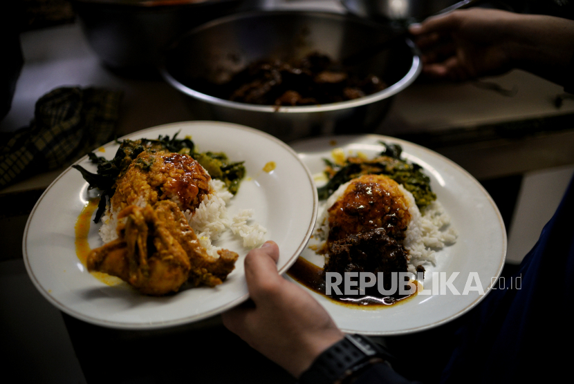 Trik Masak Rendang Agar Rasanya Autentik Seperti di Tanah Minang