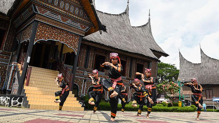 5 Aliran Silek, Bela Diri Tradisional Asli Ranah Minang